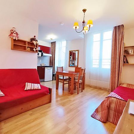 Le Bouquetin, Studio, Centre Luchon, Wifi, Casier A Skis, Ascenseur, 3 Personnes Bagnères-de-Luchon Kültér fotó